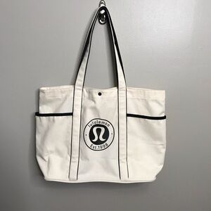 lululemon daily multi-pocket canvas tote bag